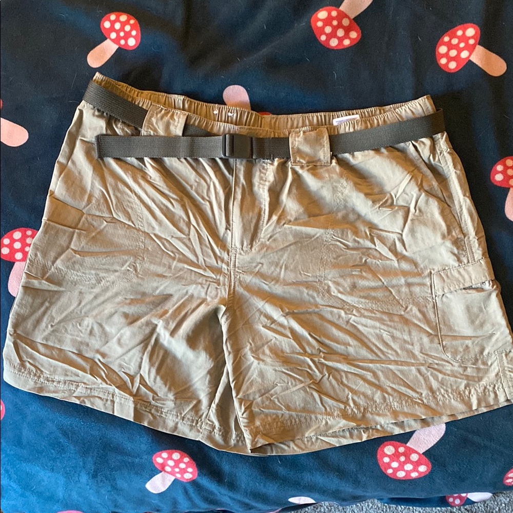 Columbia hiking Shorts with Belt